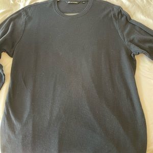 Travis Mathew sweater